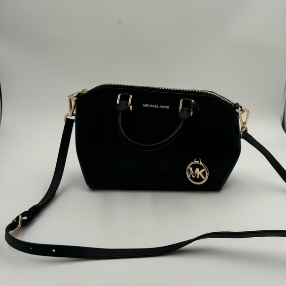 New Michael Michael Kors Women’s Black Saffiano Leather Ciara Small Bag